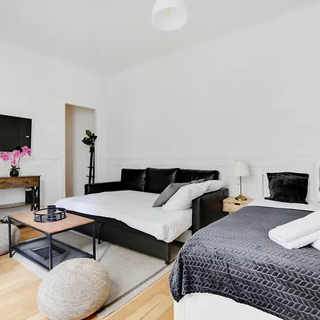Louvre In Saint-germain Ideal For Visiting Apartment Paris